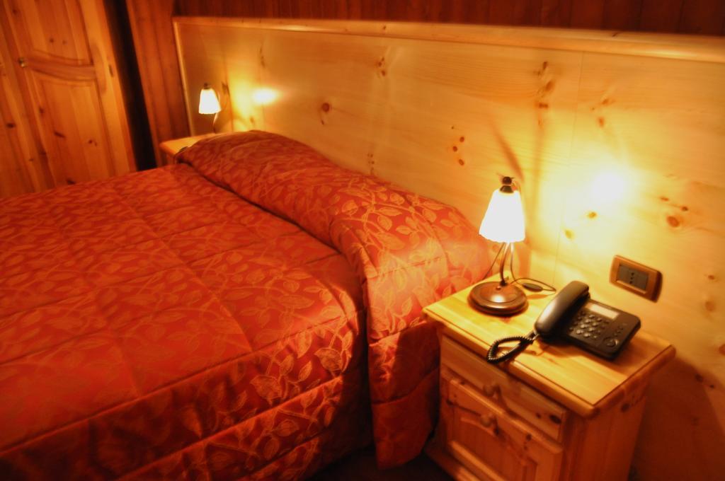 Hotel Miramonti Gambarie dʼAspromonte Camera foto