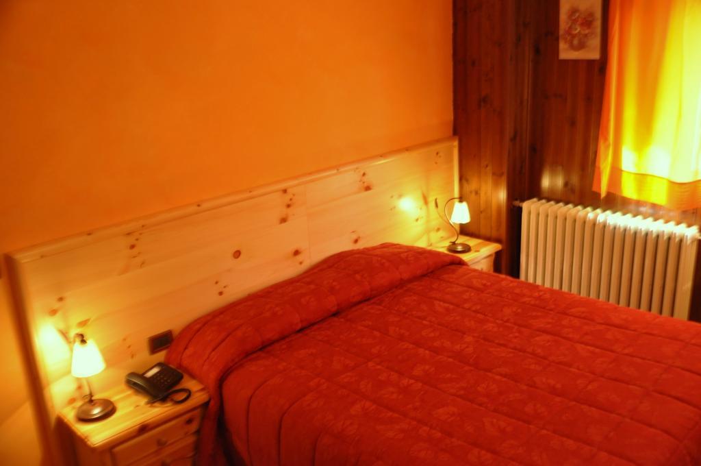 Hotel Miramonti Gambarie dʼAspromonte Camera foto