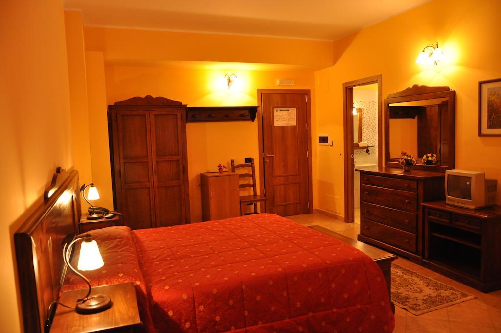 Hotel Miramonti Gambarie dʼAspromonte Esterno foto